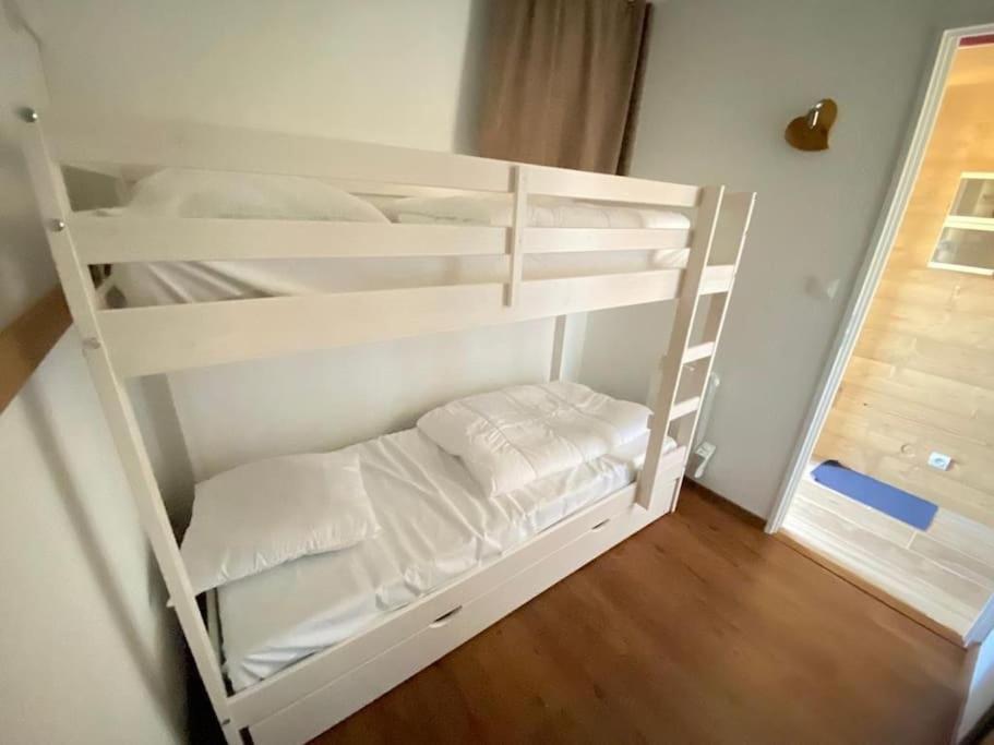 Au Pied Des Pistes Avec Parking Entierement Renove Appartement Huez Buitenkant foto